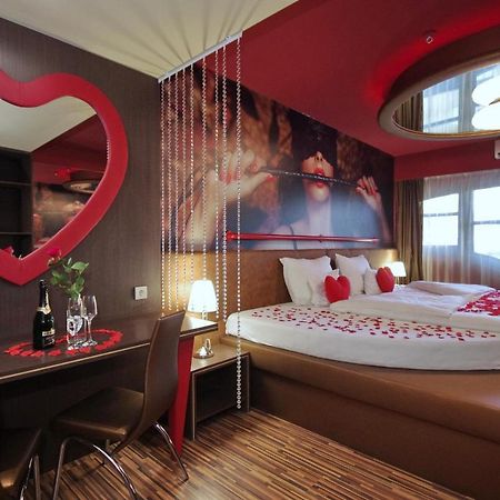 Hotel Corvin Gyula Ngoại thất bức ảnh