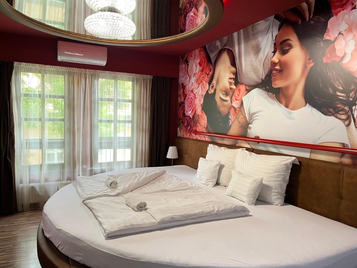 Hotel Corvin Gyula Ngoại thất bức ảnh