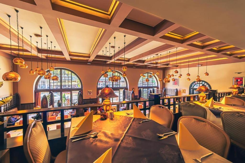 Hotel Corvin Gyula Ngoại thất bức ảnh